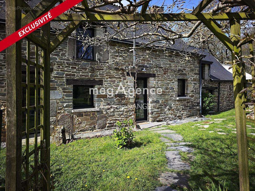 Maison à MALESTROIT