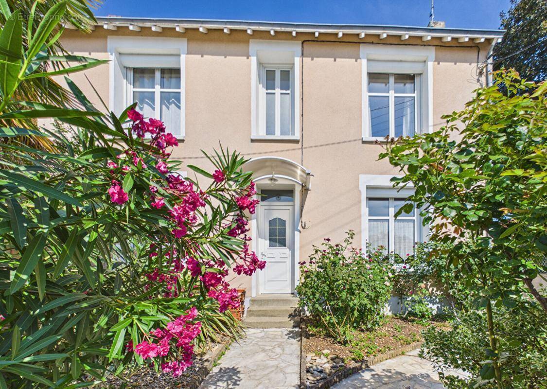 Maison à POITIERS
