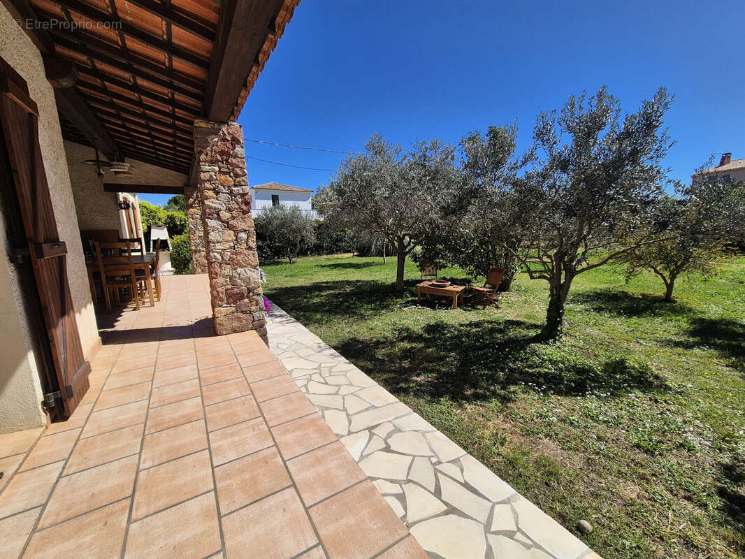 Maison à SOLLIES-PONT