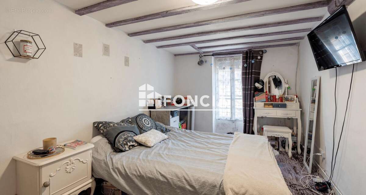 Maison à FRESNAY-SUR-SARTHE