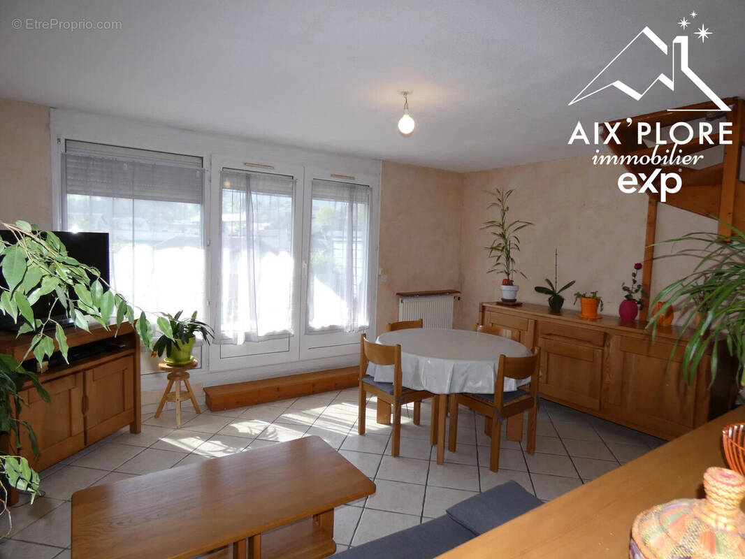 Appartement à COGNIN