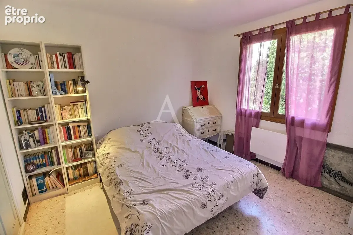 À vendre villa de type f4 d'une surface de 115 m² sur terrain 3 faces de 385 m² avec piscine et garage - photo 8