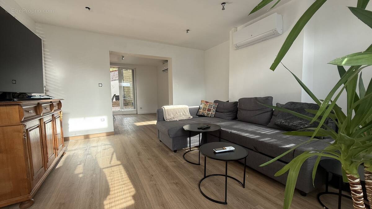 n°1 - Maison à SAINT-LEONARD