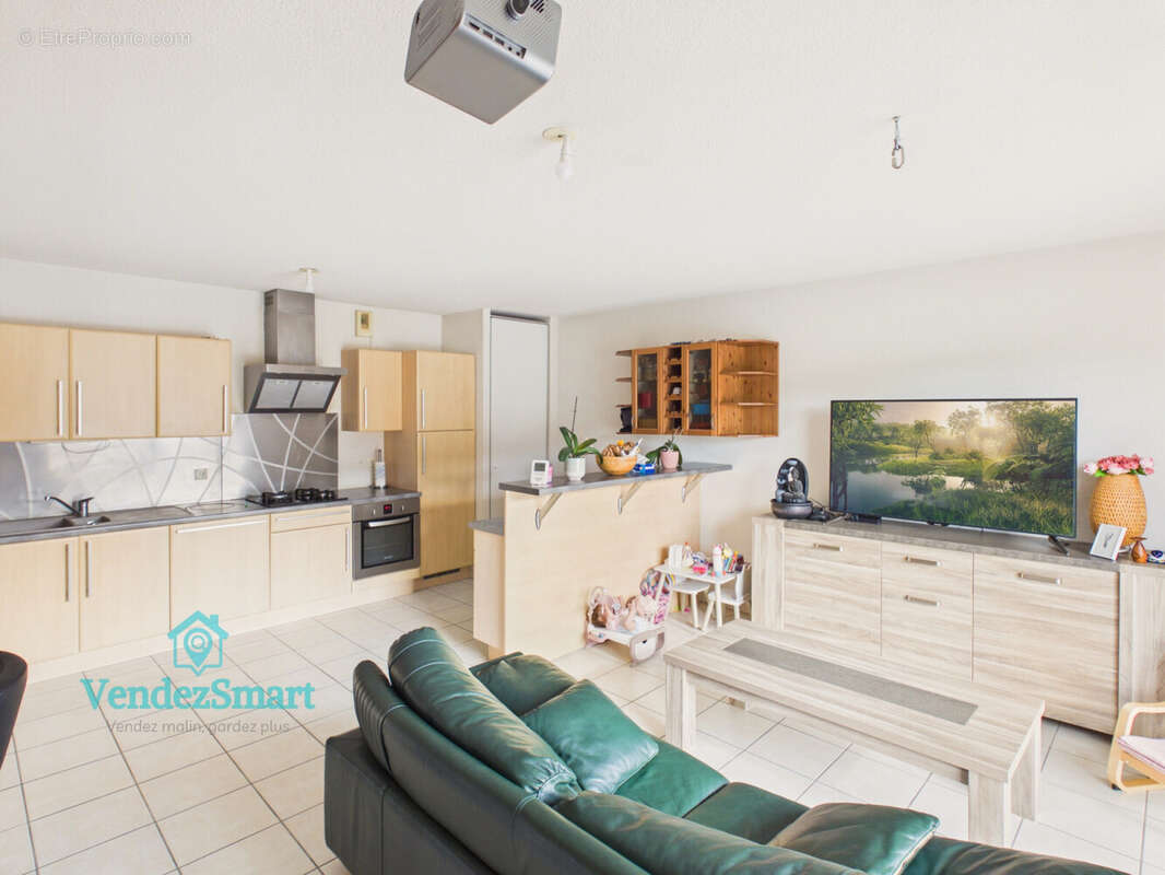 Appartement à VIRY