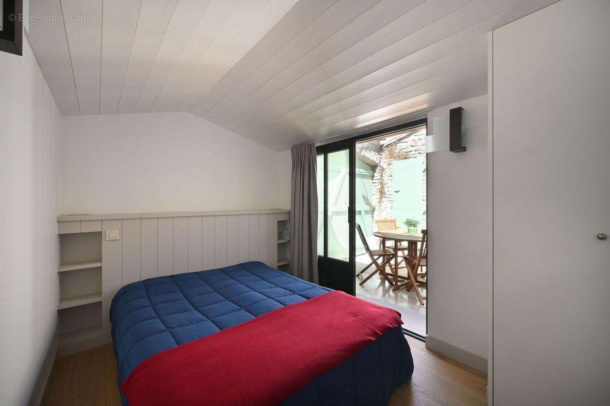 Maison à LES PORTES-EN-RE