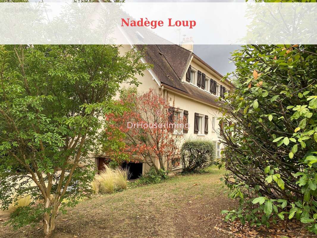 Maison à CHARBUY