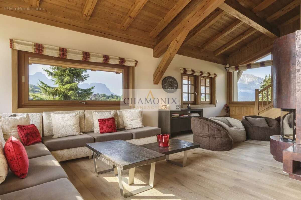 Maison à DEMI-QUARTIER