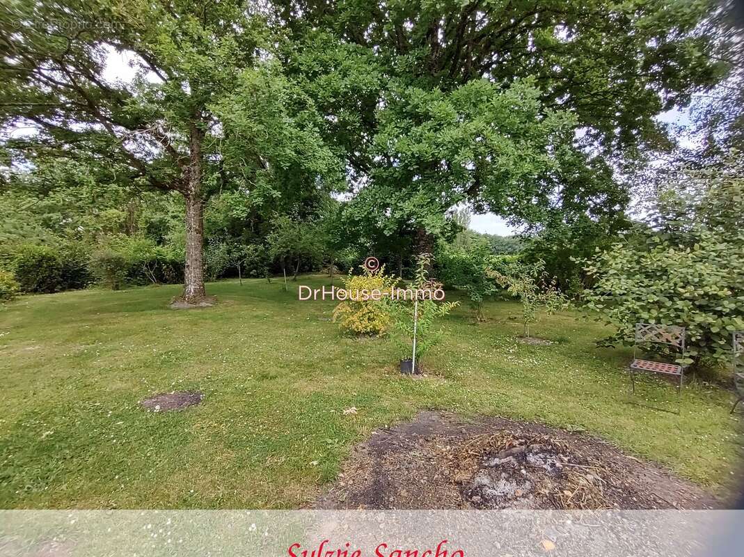 Maison à PELLEVOISIN