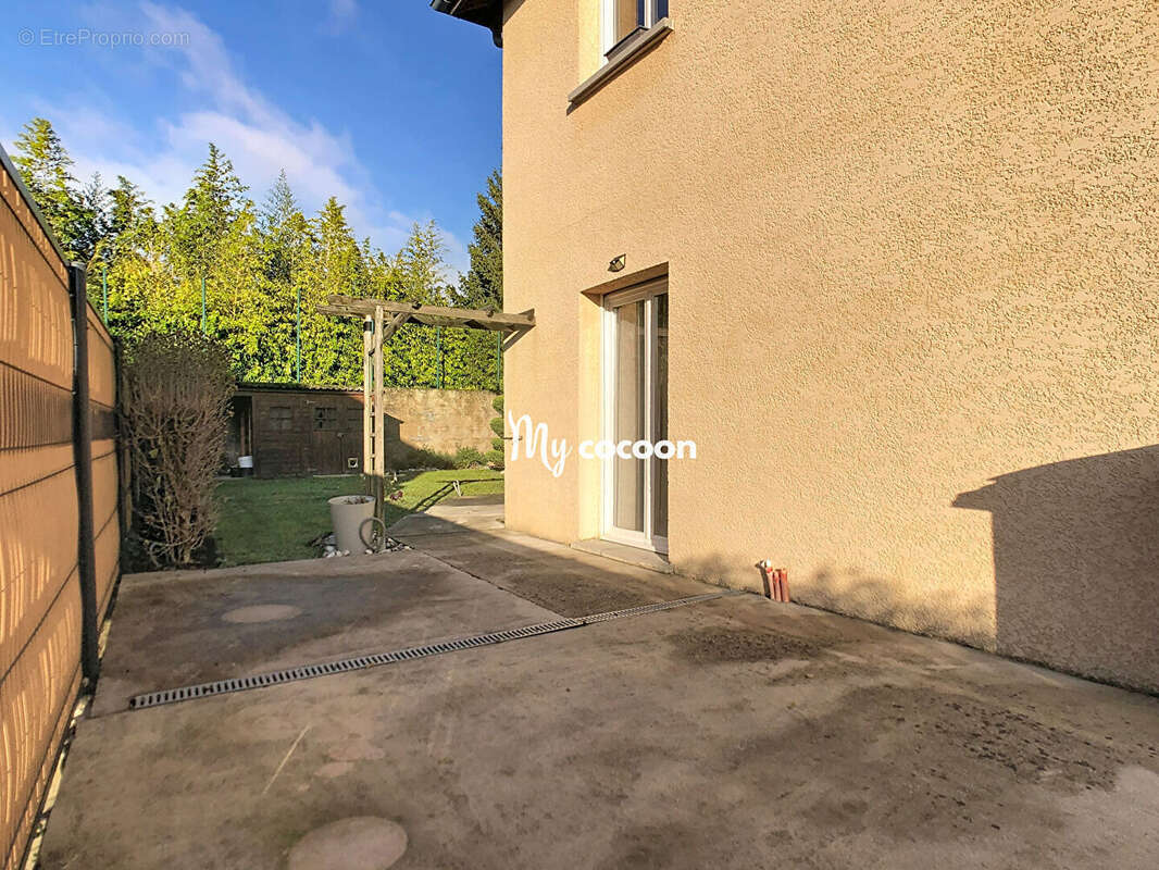 Maison à CHATILLON-LA-PALUD