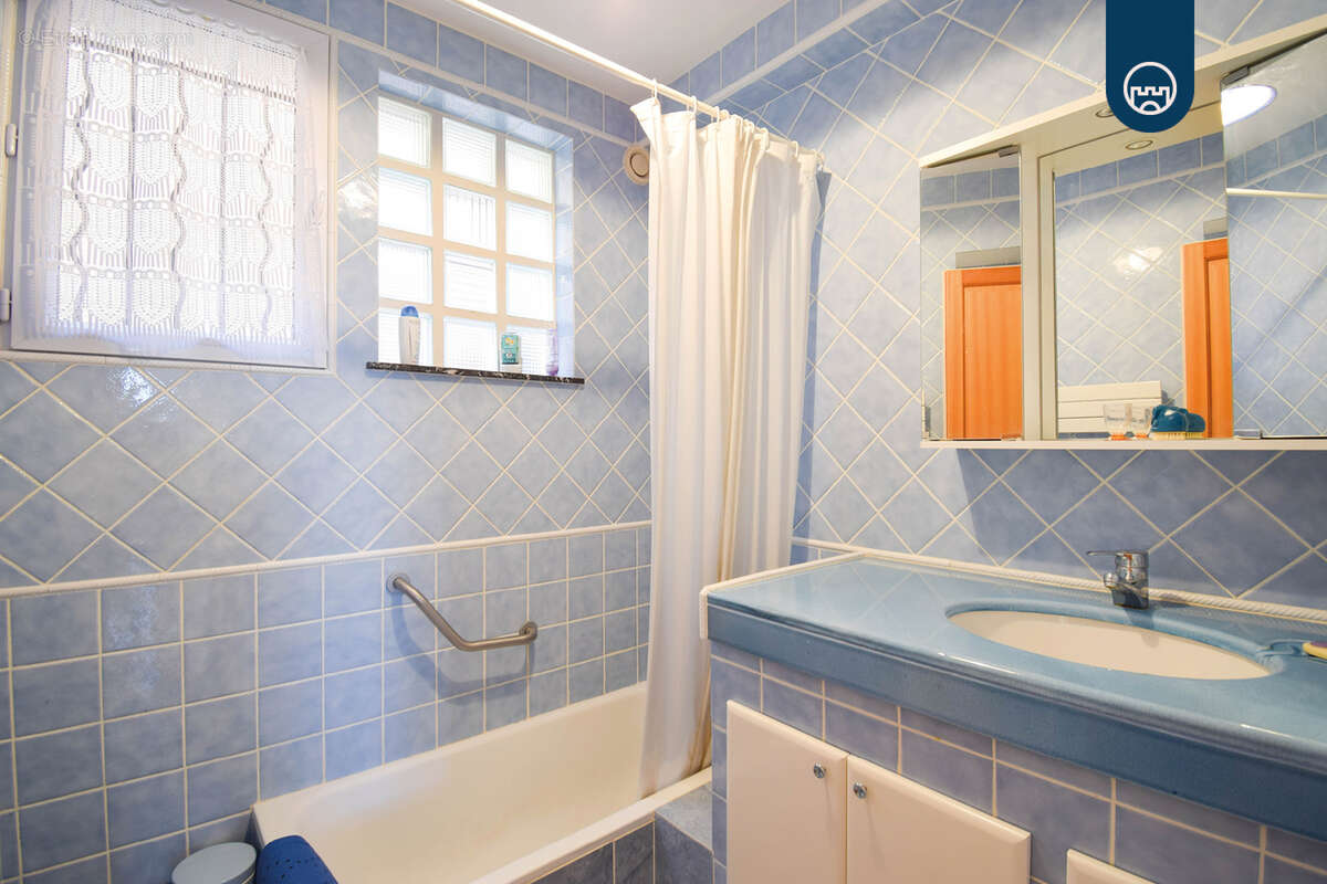 Maison à SAINT-ANDRE-DE-LA-ROCHE