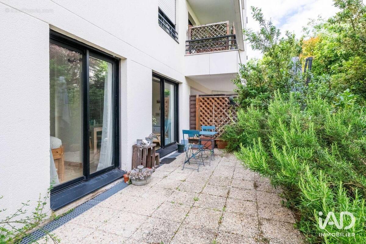 Photo 1 - Appartement à MONTROUGE
