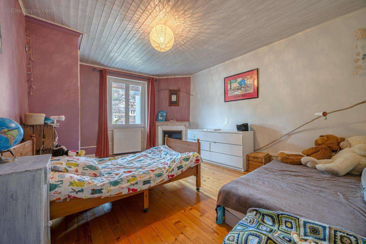 Maison 190 m² à Frangy  - photo 7