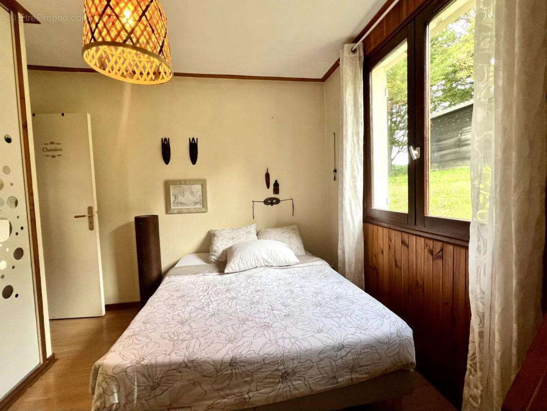 Maison à SAINT-LAURENT-DES-VIGNES