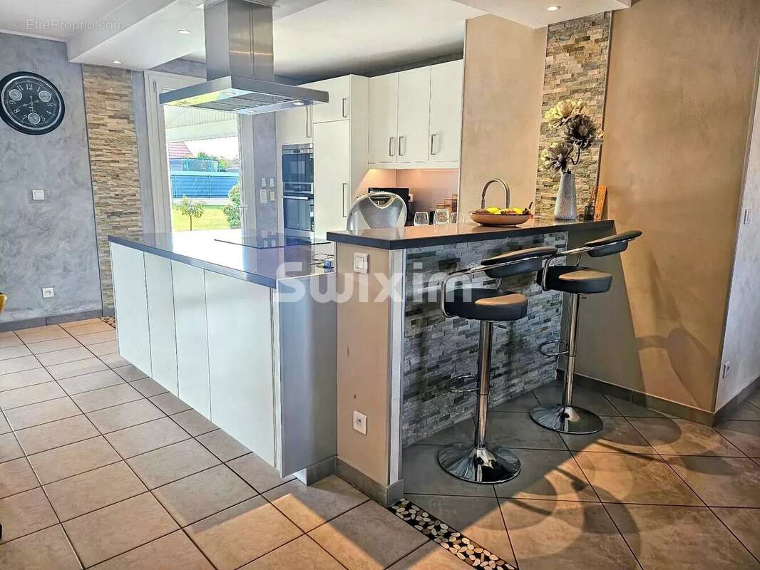 Maison 145 m² à Saint-Aubin  - photo 4