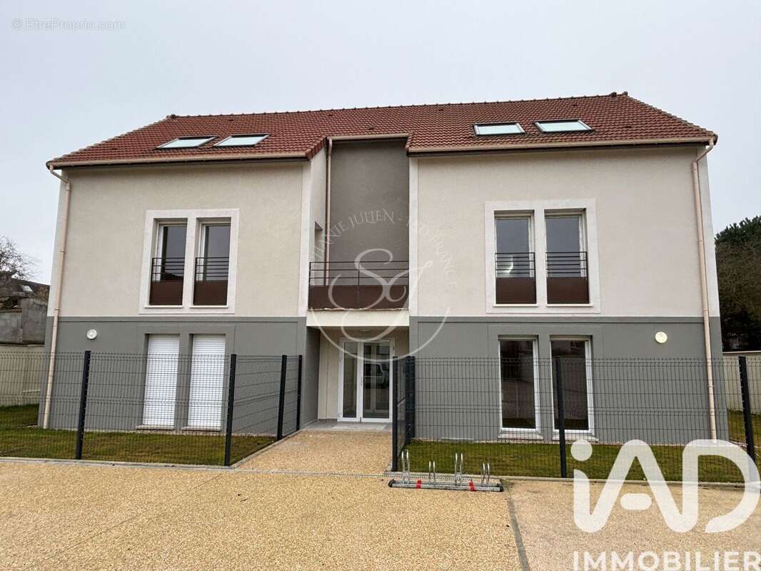 Photo 8 - Appartement à CORBEIL-ESSONNES