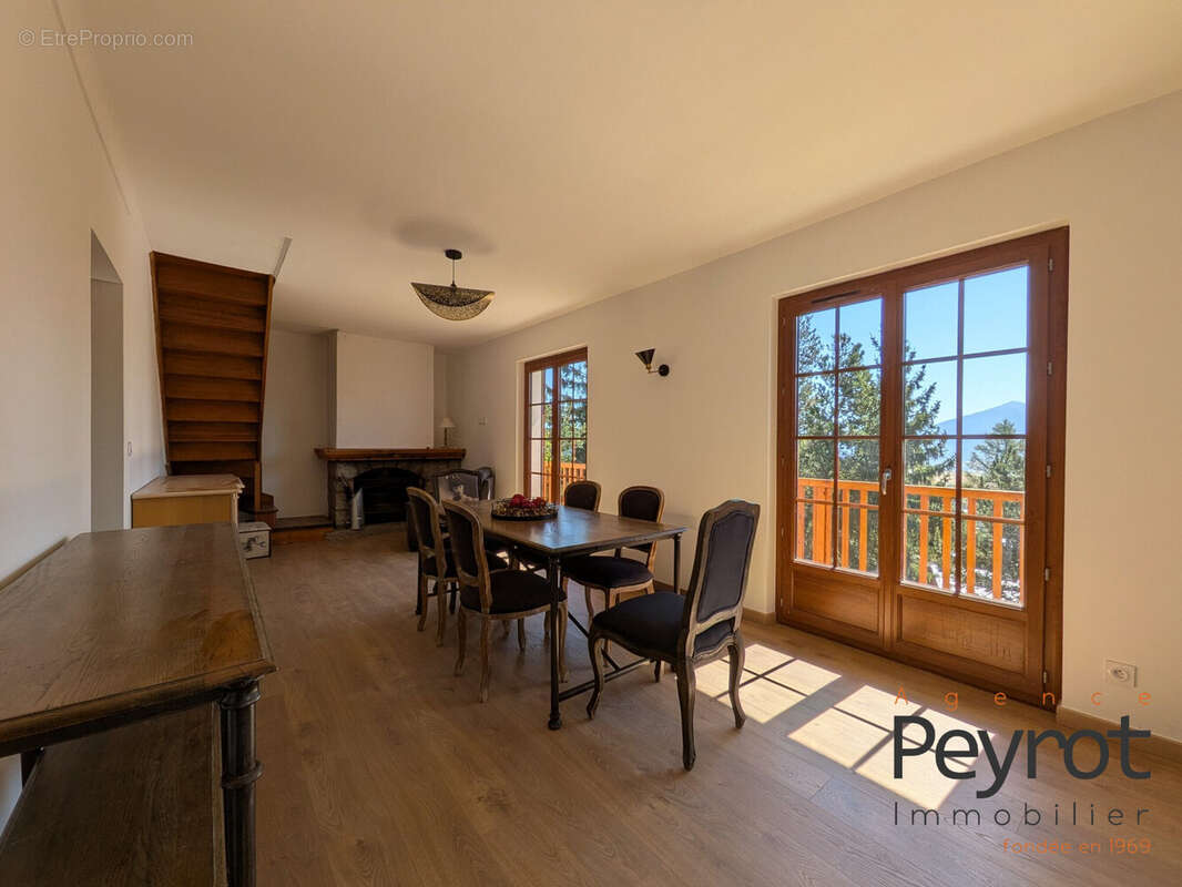 Maison 9 pièces 170 m² à vendre à Bolquere (66210) - photo 2