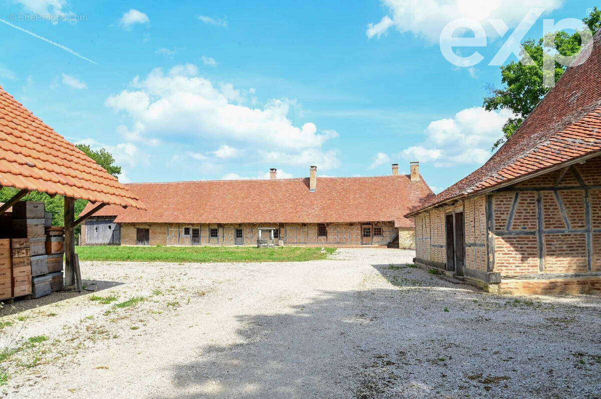 Maison à SAINT-GERMAIN-DU-BOIS
