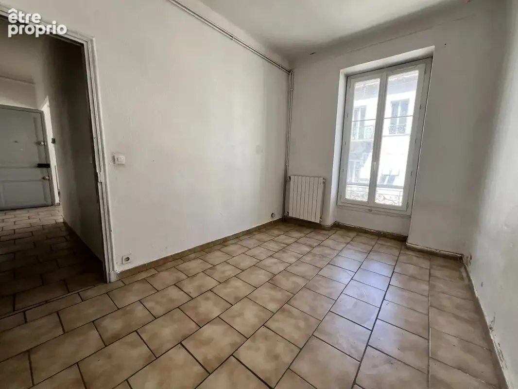 NICE CENTRE–3 PIÈCES en étage élevé avec Balcon et fort potentiel + Cave - photo 11