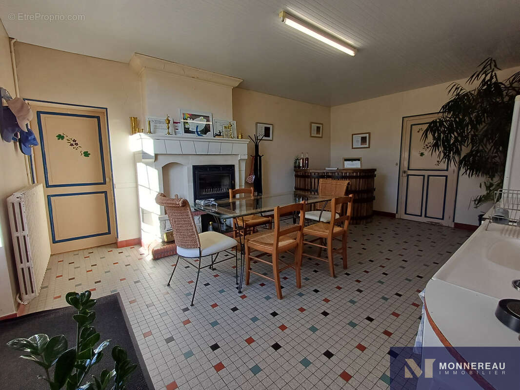 Maison à BAIGNES-SAINTE-RADEGONDE