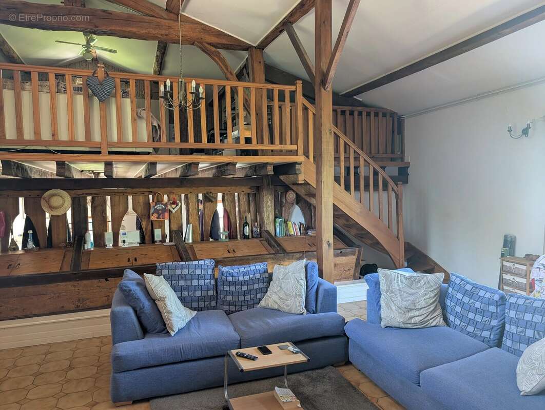 Maison à TOMBEBOEUF