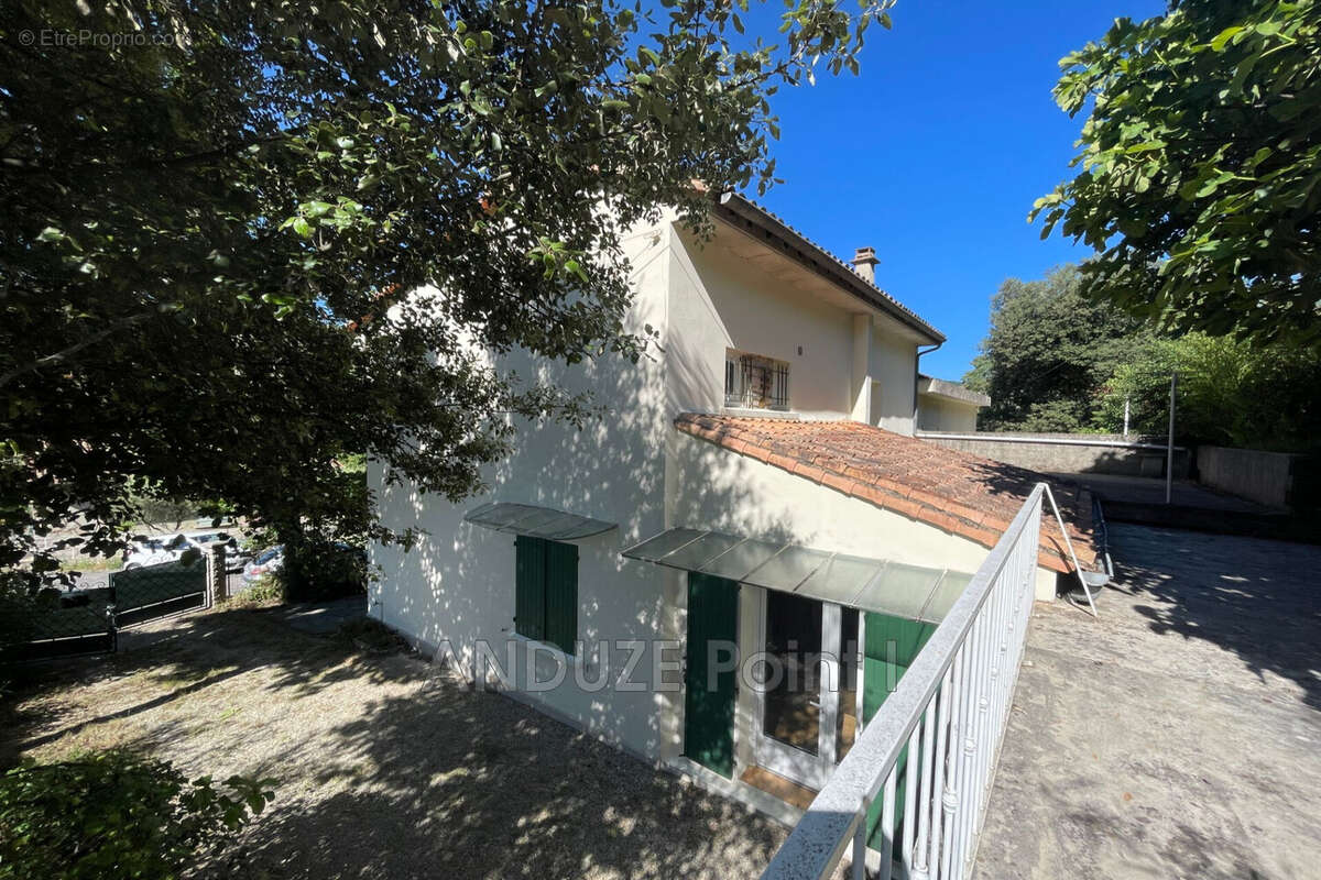 Maison 119 m² à Saint-Jean-Du-Gard  - photo 7