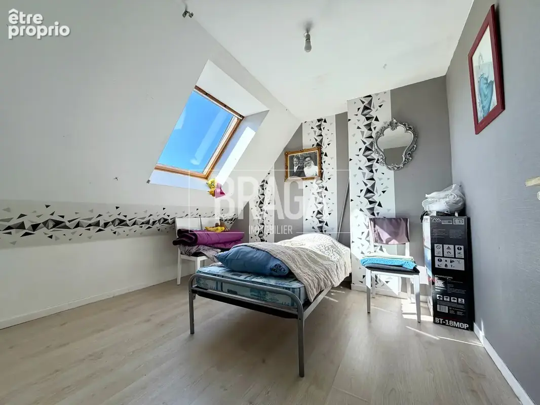 Maison de ville porteloise de 125m2 a vendre en plein centre ville 4 chambres jardin - photo 7