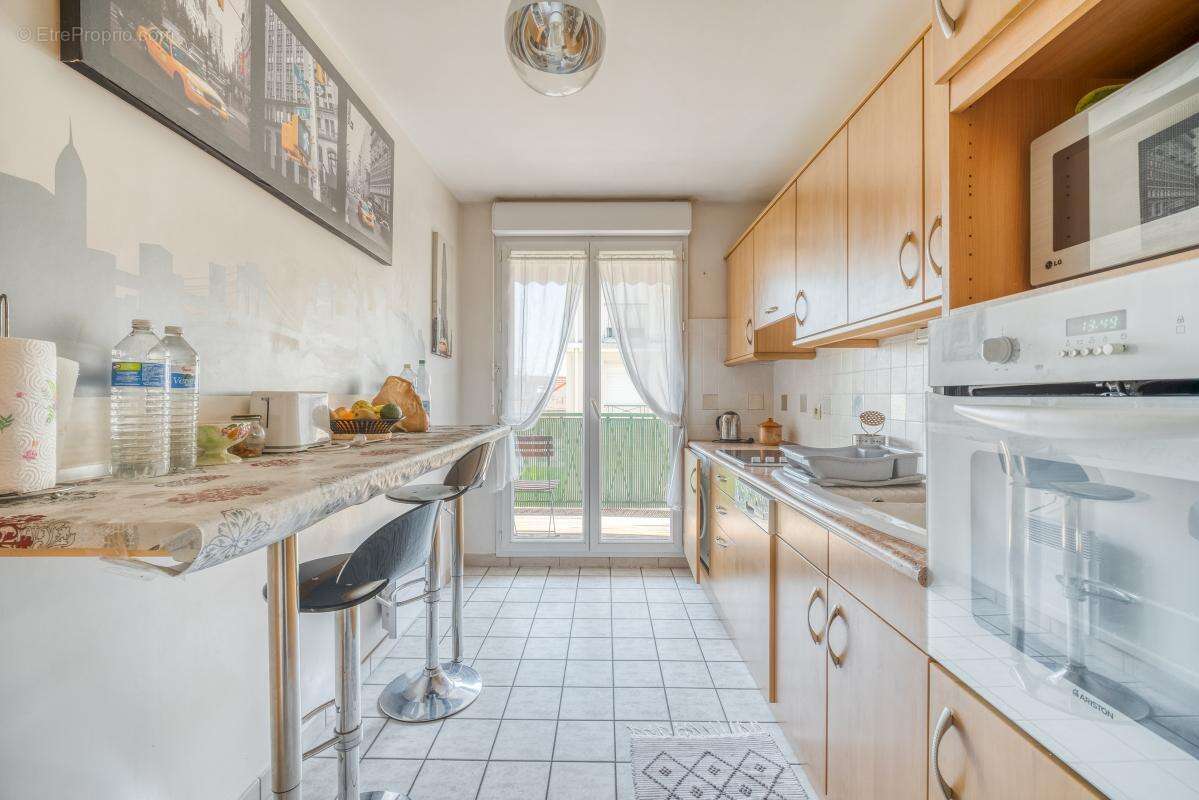 Appartement à HOUILLES