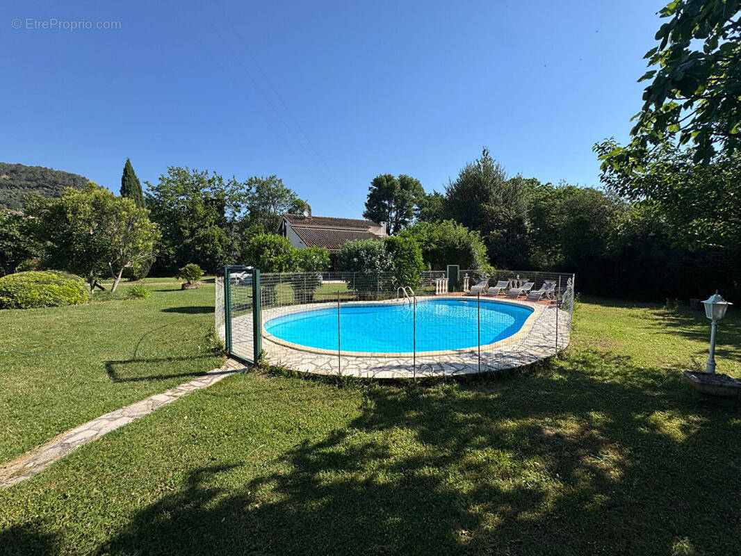 Maison à GONFARON