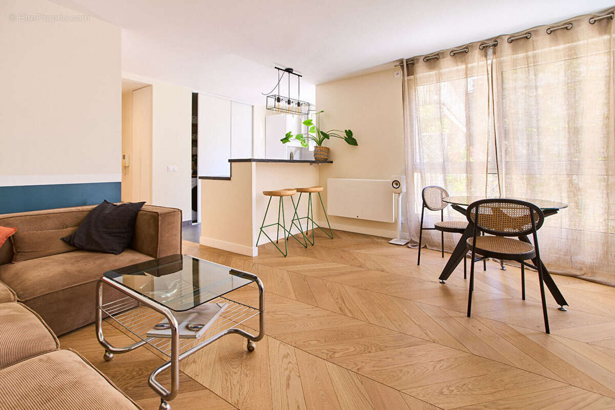 Appartement à PARIS-19E