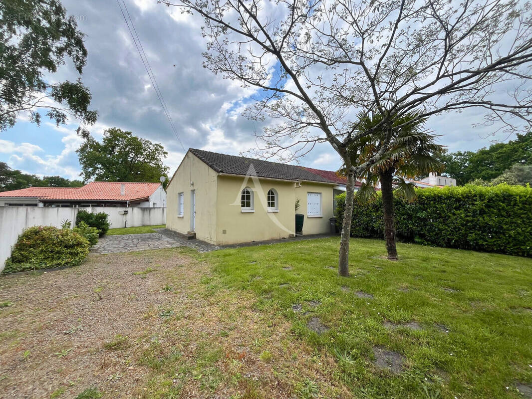 Maison à NOTRE-DAME-DE-RIEZ