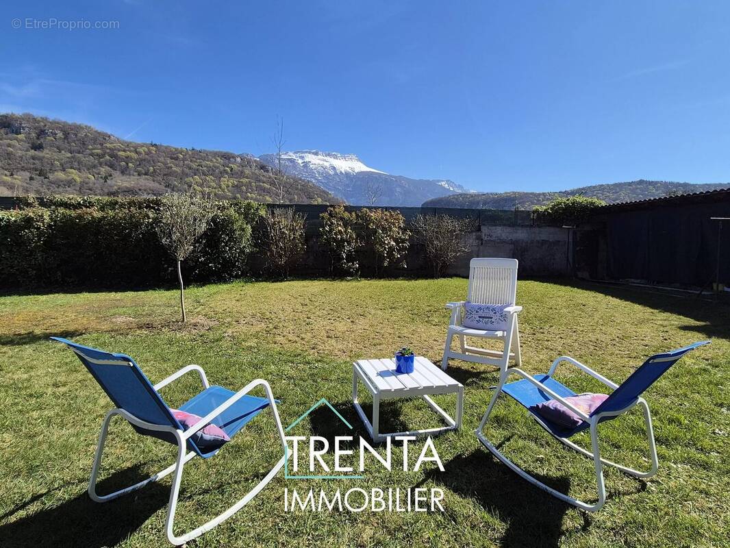 Maison à SAINT-ETIENNE-DE-CROSSEY