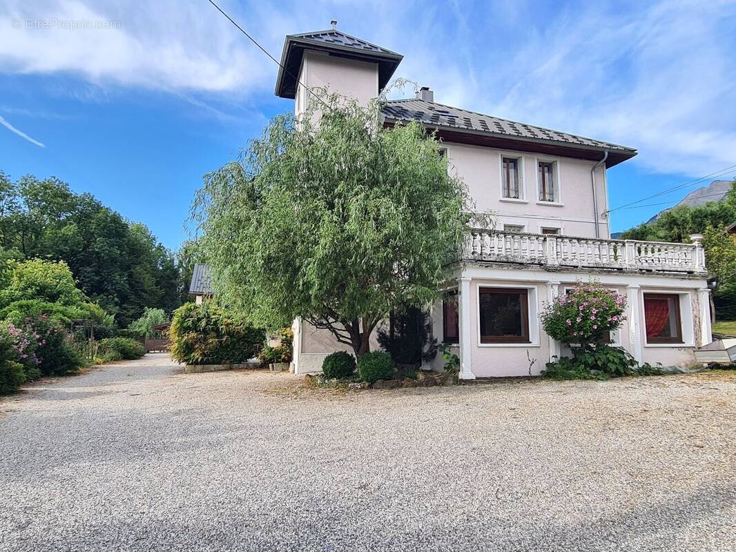 Maison à VERRENS-ARVEY