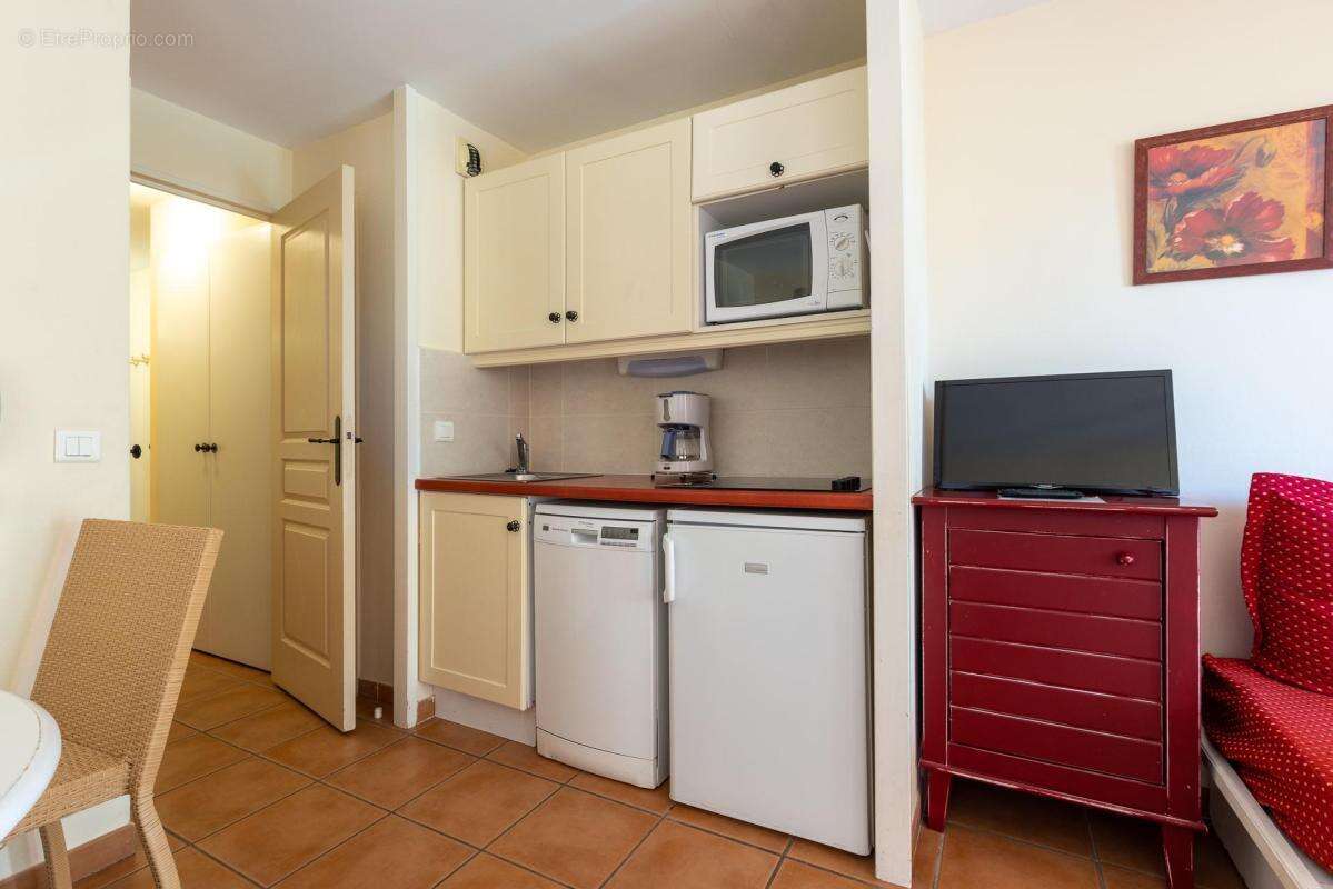 Vente appartement T2 - Résidence de tourisme Pierre et Vacances  à Mallemort - photo 6