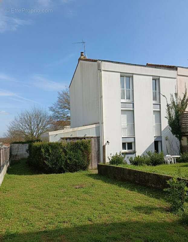 Immeuble de rapport - photo 2