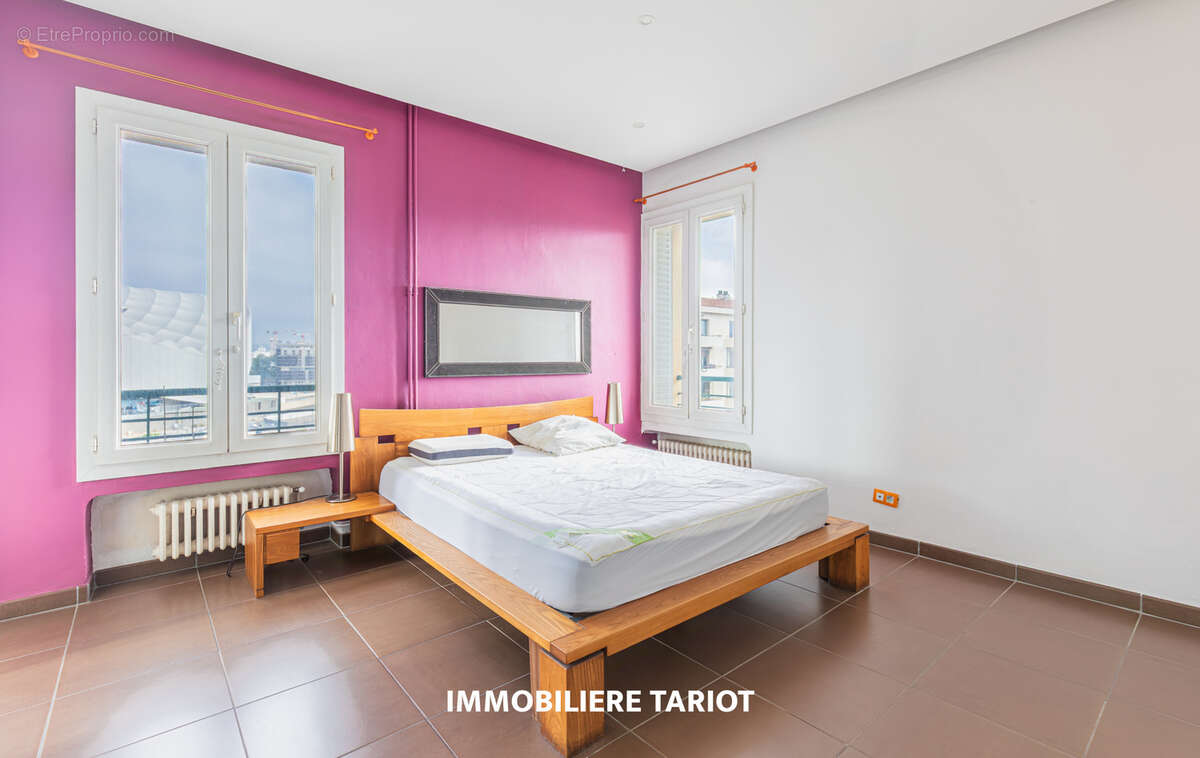 Appartement à MARSEILLE-9E