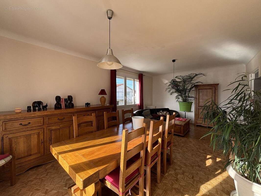 Maison à RUFFEC