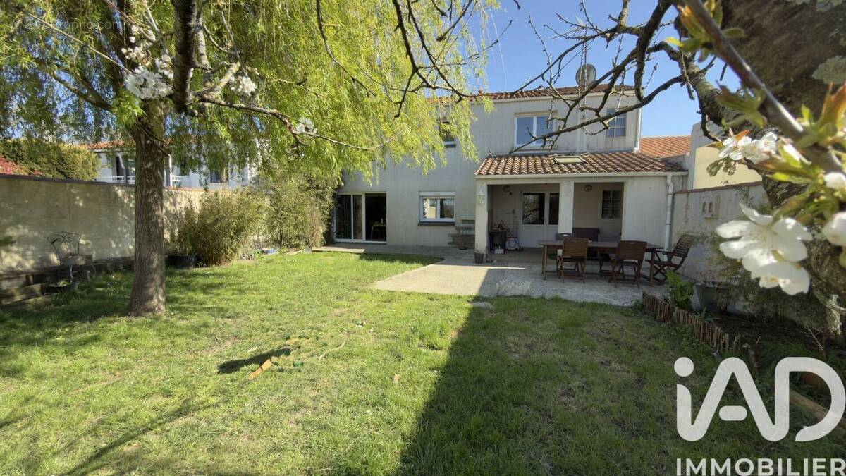 Photo 1 - Maison à ESNANDES