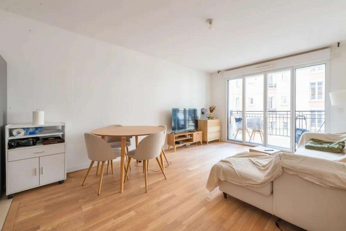 Appartement à SURESNES