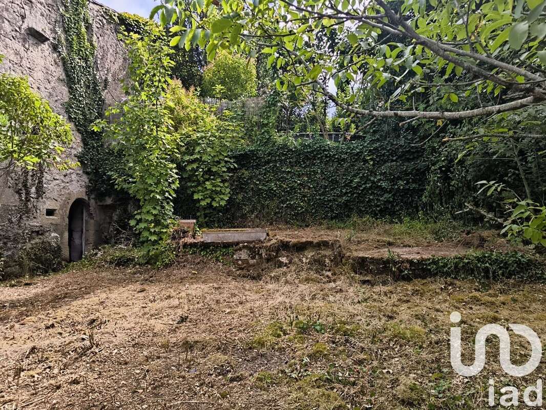 Photo 2 - Parking à RAUZAN