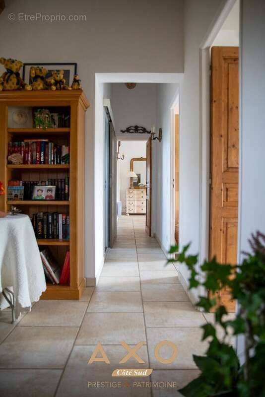 Maison à MEYRARGUES