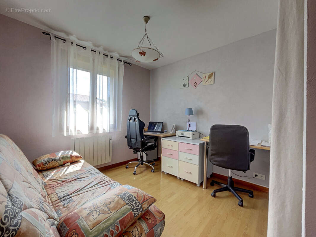 Muret - maison plain-pied avec piscine, véranda et grand terrain de plus de 1 000 m² - photo 11