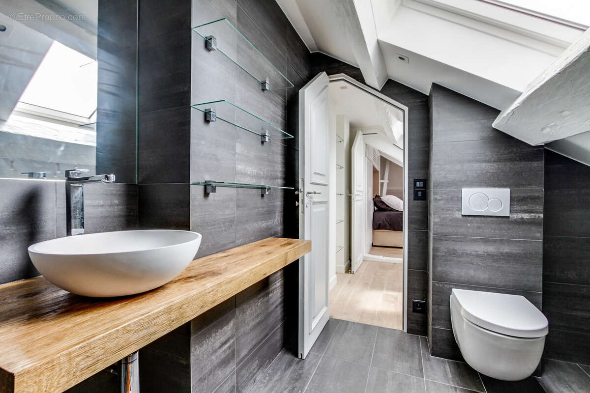 Appartement à PARIS-3E