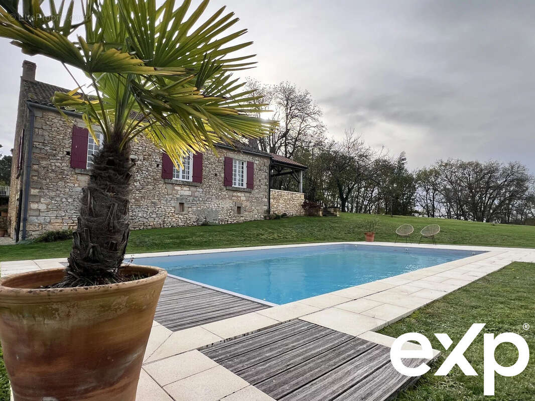 Maison à SAINT-CYPRIEN