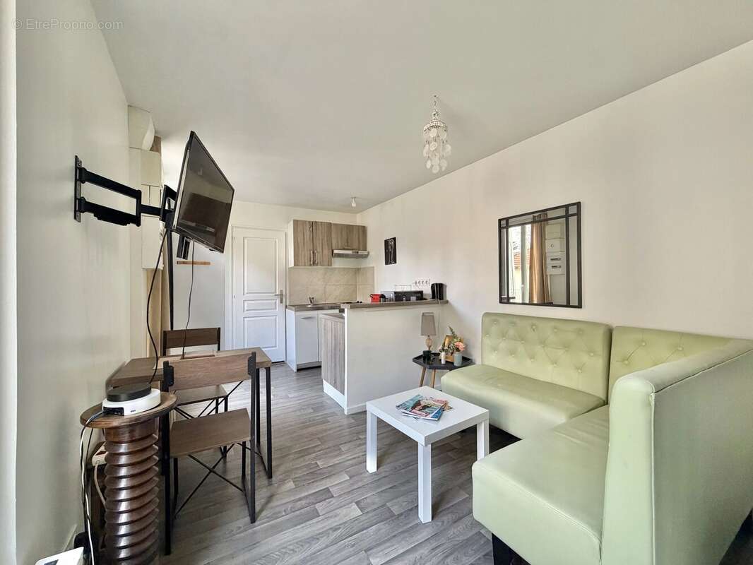 Appartement à VERRIERES-LE-BUISSON