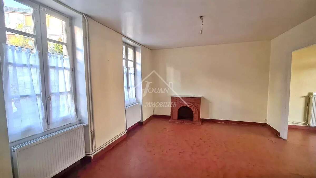 Maison à BOURBON-L&#039;ARCHAMBAULT