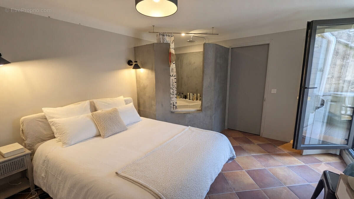 Très belle maison de village en pierres avec cour intérieure et balcon - photo 17