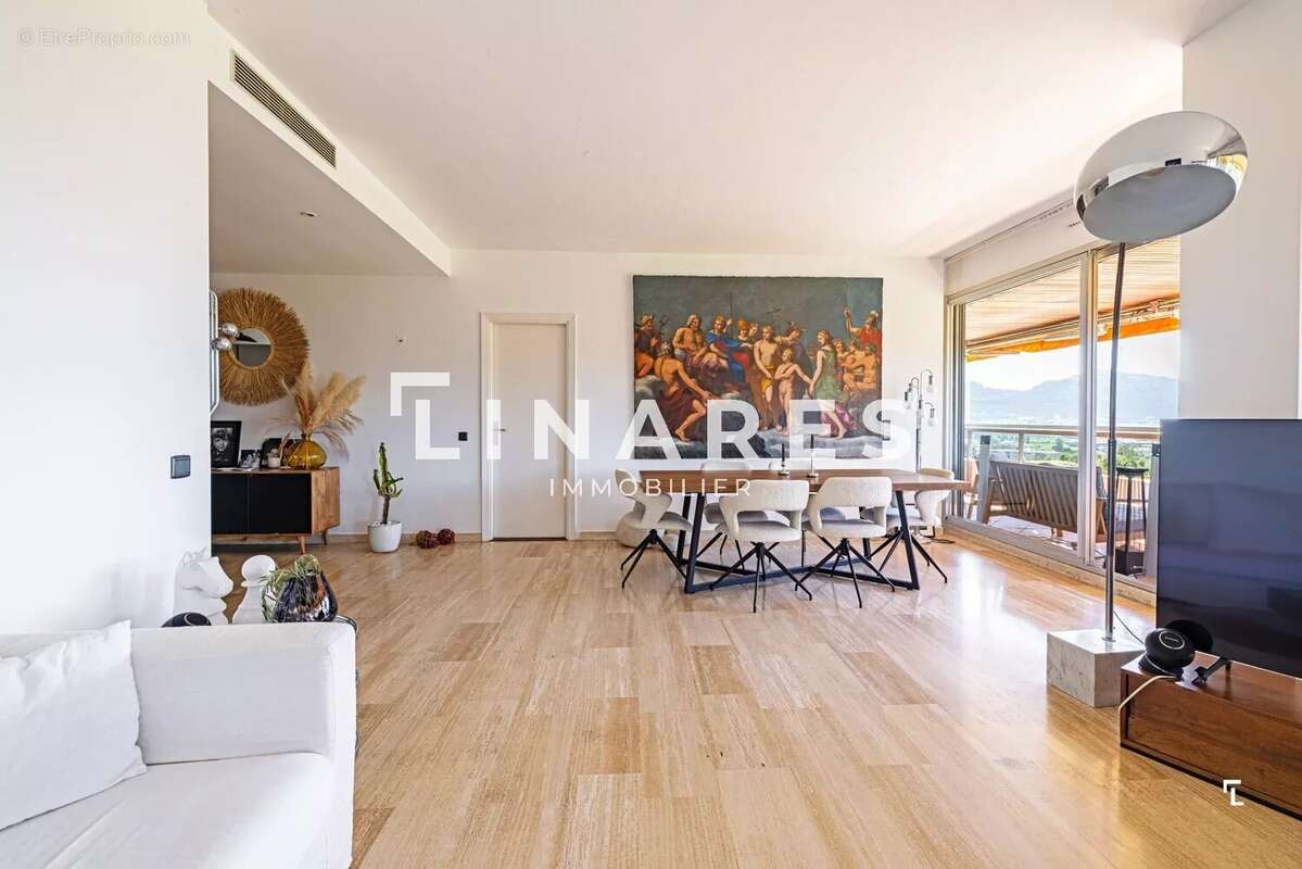 Appartement à MARSEILLE-8E