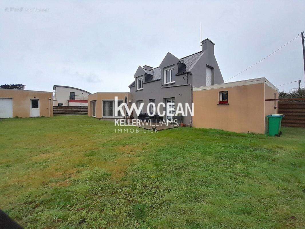 Maison à PLOUDALMEZEAU