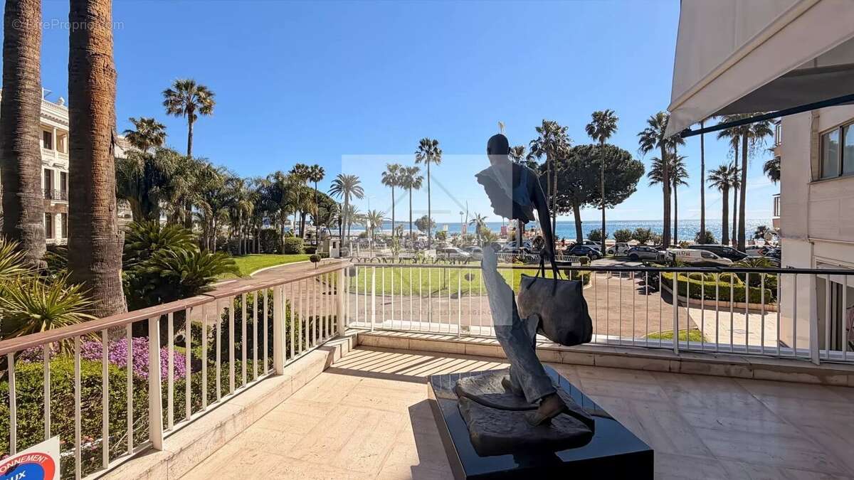 Appartement à CANNES