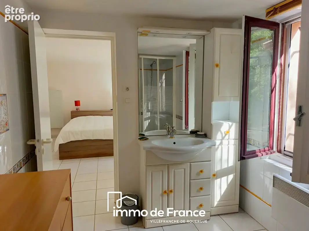 Maison de plain-pied avec piscine sur un terrain de 2 478 m² - photo 12